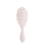 Brosse souple parfaite pour sécher les cheveux.